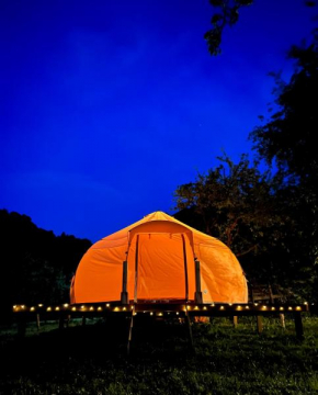 Flore's Garden Glamping